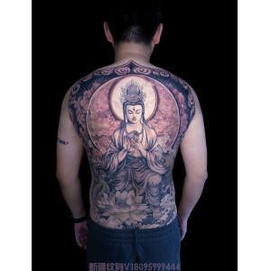 满背观音纹身